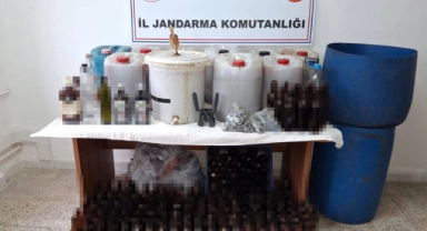 Burdur'da kaçak içki operasyonu! Yüzlerce litre ele geçirildi