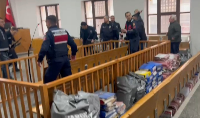 Bursa Adliyesi'ndeki silahlı saldırıda ölü ve yaralılar var