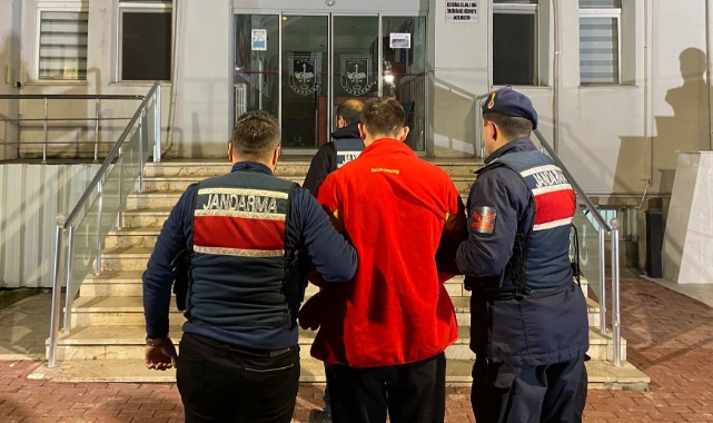 Bursa'da 22 yıl hapis cezasıyla aranan zanlı jandarmadan kaçamadı