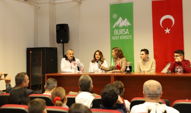 Bursa'da 'Akıl Sporları' buluşması düzenlendi