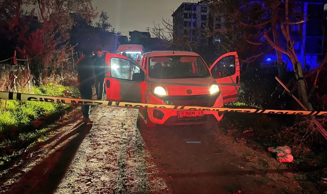 Bursa'da araçta tartıştığı kişiyi öldüren şahıs suç aletiyle teslim oldu