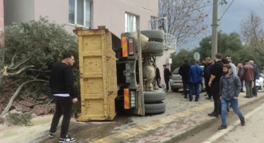 Bursa'da Orhangazi Belediyesine ait kamyon dehşet saçtı