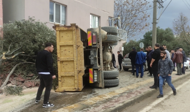 Bursa'da Orhangazi Belediyesine ait kamyon dehşet saçtı