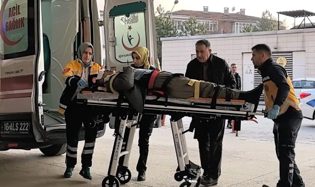 Bursa'da otomobilin çarptığı yaşlı adam ağır yaralandı
