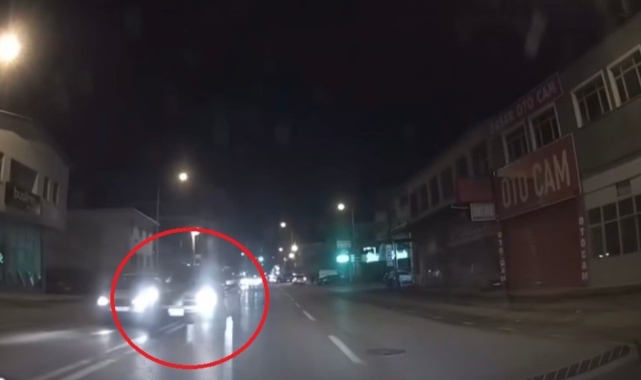 Bursa'da kural tanımayan sürücü kazaya davetiye çıkardı!