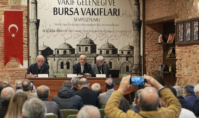 'Bursa Vakfiyeleri ve Vakıf Sergi Eserleri Fotoğraf Sergisi' ziyarete açıldı