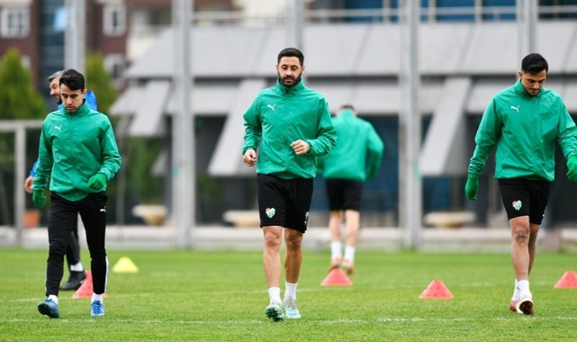 Bursaspor'a 8 gün izin