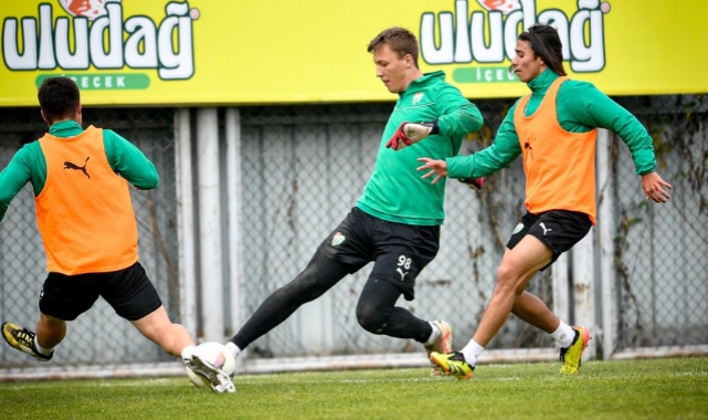 Bursaspor'da Van Spor mesaisi devam ediyor