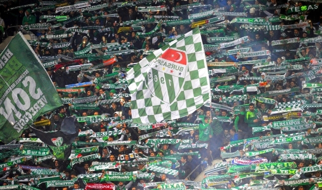 Bursaspor taraftarı saatler içinde biletleri tüketti!