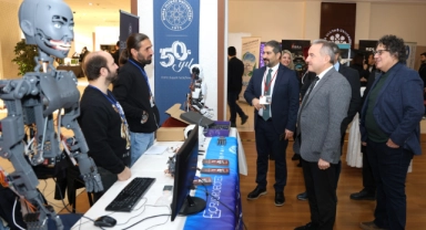 BUÜ'deki Teknoloji Fuarı sektör temsilcileri ile öğrencileri bir araya getirdi