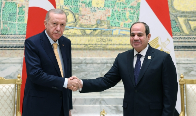 Cumhurbaşkanı Erdoğan, Mısır Cumhurbaşkanı es-Sisi ile görüştü