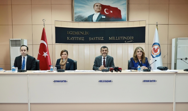 Denizli Büyükşehirden köyüne dönene 5 gebe düve
