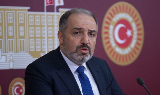 DEVA Partisi Genel Başkan Yardımcısı Mustafa Yeneroğlu partisinden istifa etti