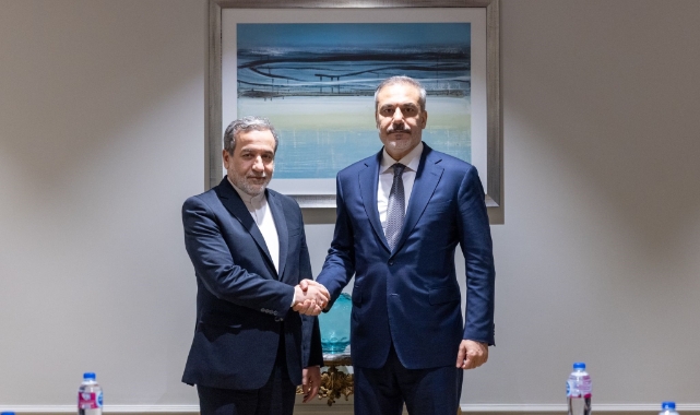 Dışişleri Bakanı Fidan, İranlı mevkidaşı Arakçi ile görüştü
