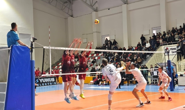 Efeler Ligi: TÜRŞAD: 0 - Ziraat Bankkart: 3