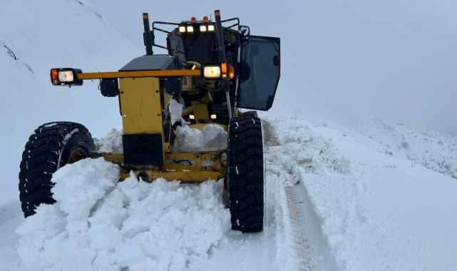 Elazığ’da 31 köy yolunu açma çalışması sürüyor