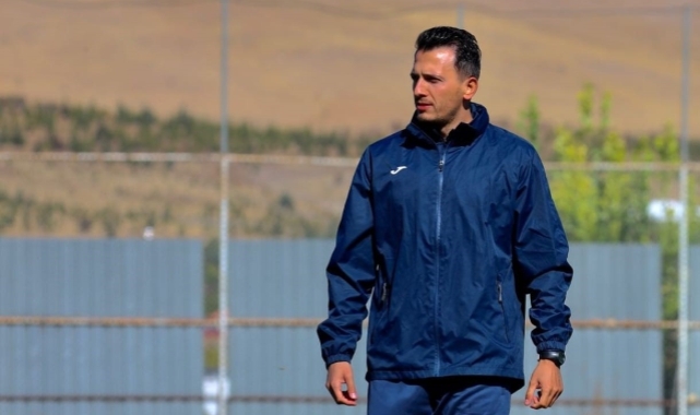 Elazığspor’da ayrılık rüzgarı