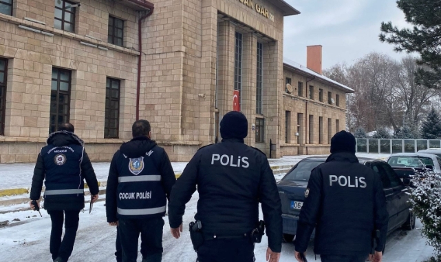 Erzincan'da kaçak Afganistan uyruklu şahıs yakalandı