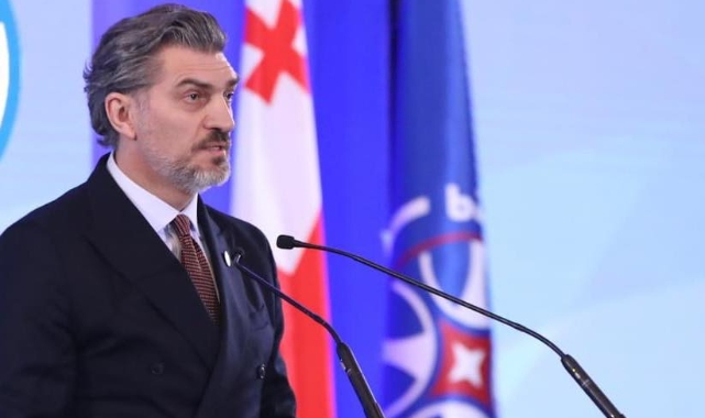 Eski futbolcu Gürcistan'ın yeni başkanı oldu