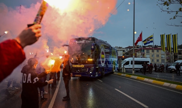 Fenerbahçe taraftarı stada