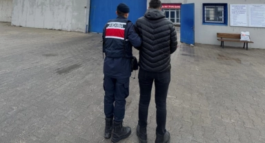 Hapis cezası ile aranan şahsı jandarma yakaladı