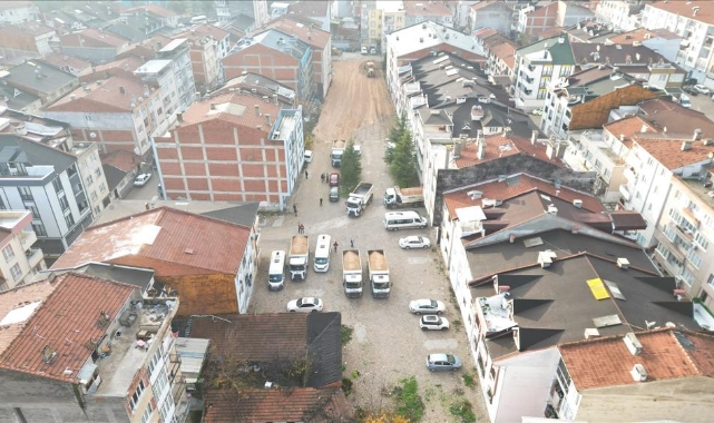İnegöl'de 17 bina kamulaştırılarak 150 araçlık otopark üretiliyor