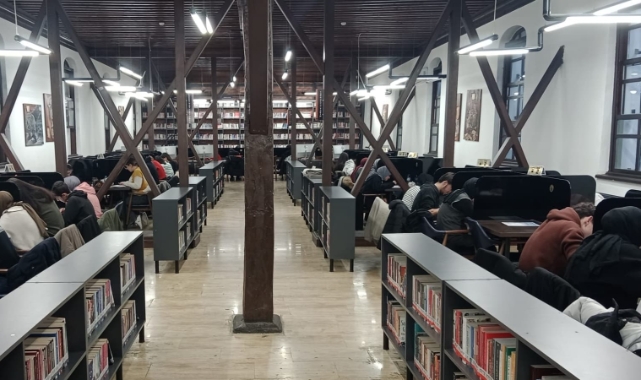 İnegöl'de öğrenciler TYT simülasyonuna katıldı