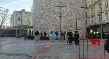 İstanbul'da Galata Kulesi'nden düşen genç hayatını kaybetti