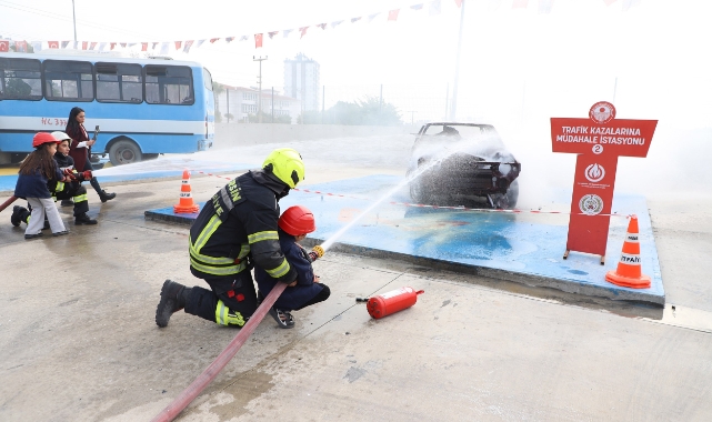 İtfaiyecilik mesleği öğrencilere yakından tanıtıldı