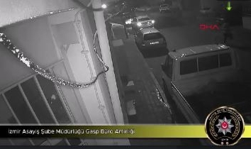 İzmir'de husumetlisinin aracına ateş açan şüpheli yakalandı