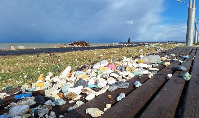 Karadeniz'in hırçın dalgaları yürüyüş yoluna zarar verdi