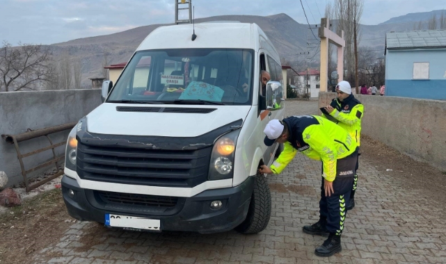 Kars'ta okul servislerine denetim