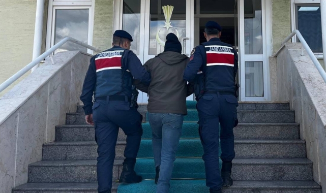 Kırıkkale'de aranan 2 firari hükümlü yakalandı