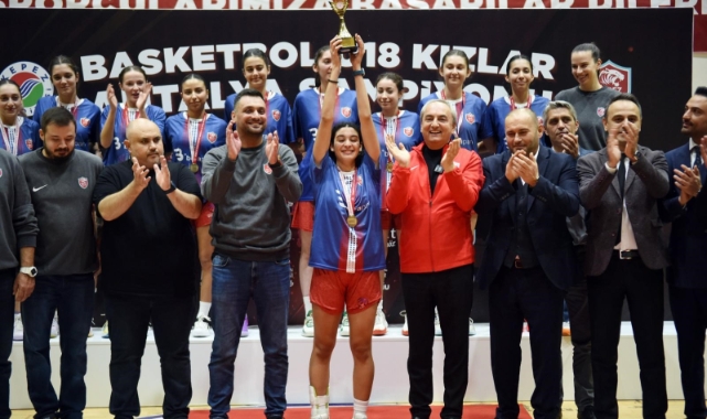 Kocagöz’den şampiyonlara özel tebrik