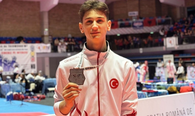 Körfezli Hamza Balkan 3'üncüsü oldu