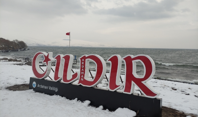 Küresel ısınma Çıldır Gölü'nde turizmi vurdu