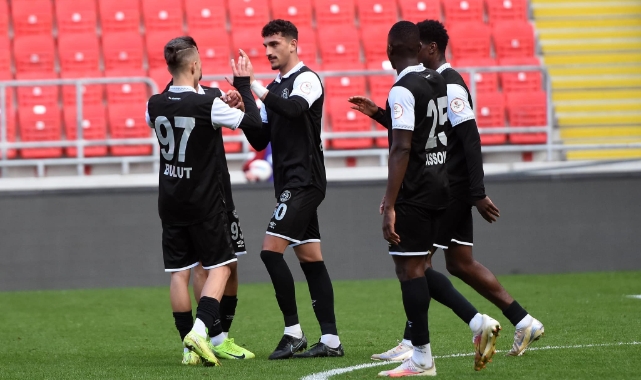 Manisa FK'da moraller yerinde