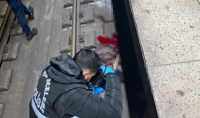 Marmaray'da tren aylarına atlayan şahıs öldü