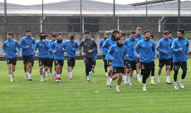 Menemen FK galibiyete hasret kaldı