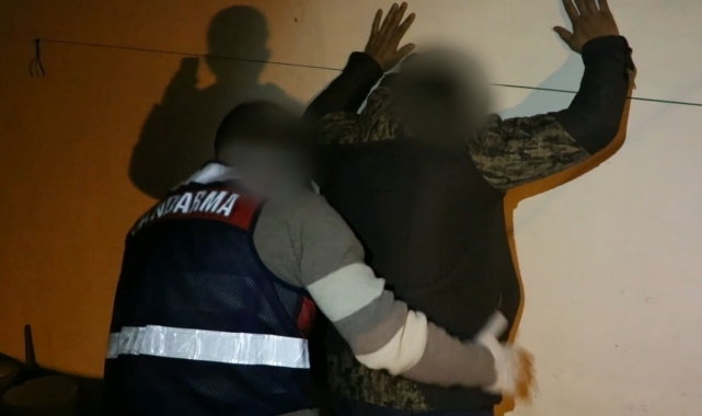 Mersin'de tefeci operasyonunda 3 kişi tutuklandı!