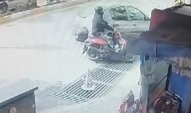 Motosiklete çarpıp kaçtı: Kaza güvenlik kameralarına yansıdı