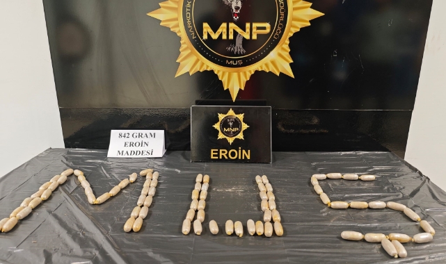 Midesinden eroin zulası çıktı