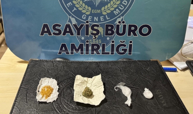 Orhangazi'de yapılan operasyonda uyuşturucu ve ruhsatsız silah ele geçirildi