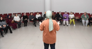 Osmangazi Belediyesinden “Kadın Olmak İletişimin Gücü” söyleşisi