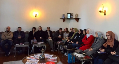 Osmangazi’de Kedili Tekke Millet Kıraathanesi Kütüphanesi’nde Okur-Yazar Buluşmaları