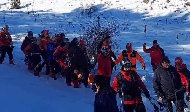 Palandöken Kayak Merkezi'nde çığ meydana geldi!