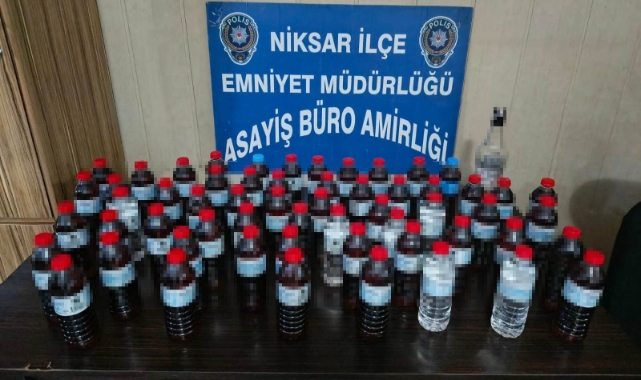Pet şişelerinden su değil sahte alkol çıktı