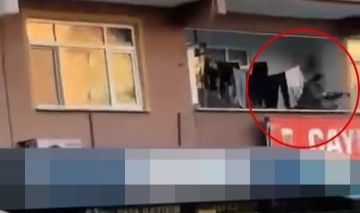 Pompalı tüfekle balkondan böyle ateş etti