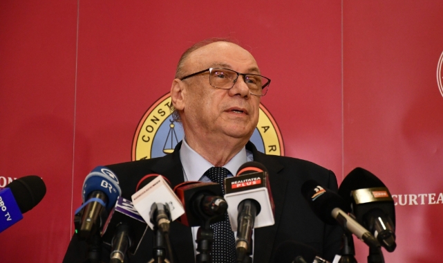 Romanya'da cumhurbaşkanlığı seçiminin ilk turunun sonuçları onaylandı