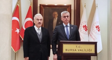 Sağlık Bakanı Memişoğlu Bursa Valiliği'ni ziyaret etti